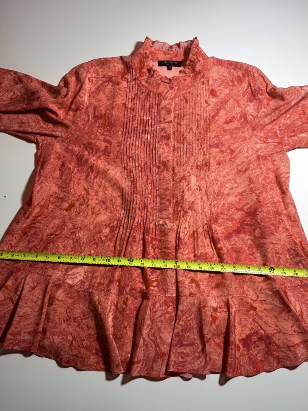 Lafayette 148 New York 100% Silk Blouse Ruffled Bottom Pleated Front and Back XL - Picture 9 of 16